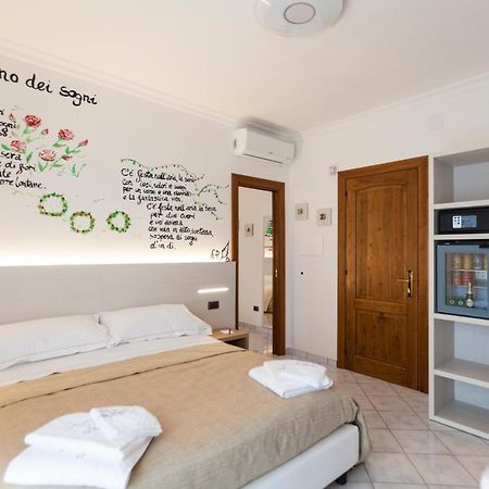 Na' Poesia B&B Di Charme SantʼAgata deʼ Goti エクステリア 写真