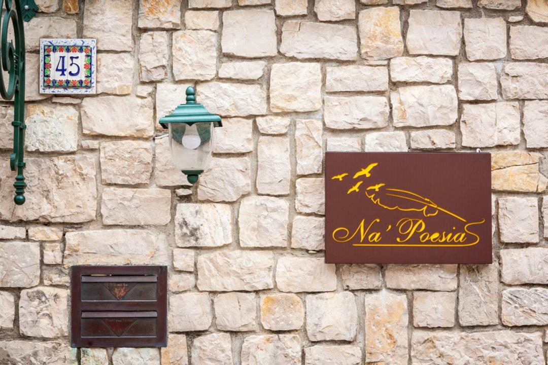 Na' Poesia B&B Di Charme SantʼAgata deʼ Goti エクステリア 写真